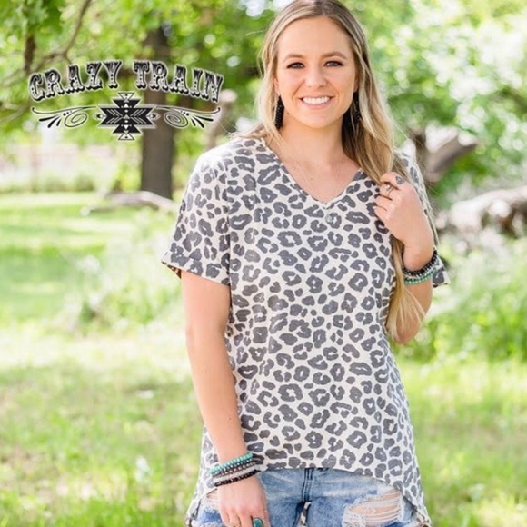 Crazy Train Lady Leopard Top - Picture 2 of 6